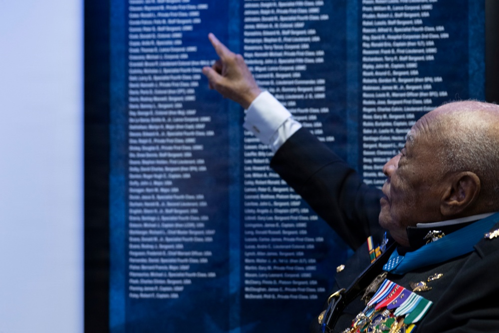 SecWar Hosts Medal of Honor Induction Ceremony