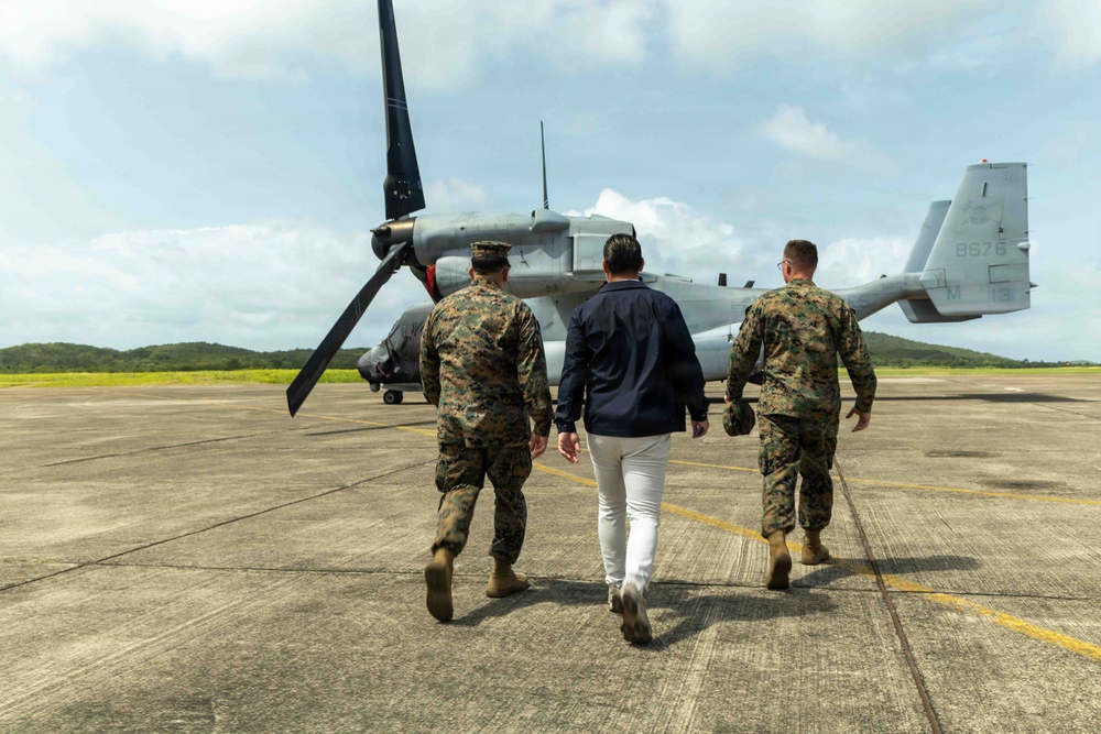 LCF-24: Mayor of Ceiba meets with LCF-24 Leadership
