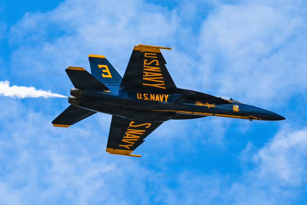 Blue Angels rehearse ahead of Naval Air Station Patuxent River Air Show