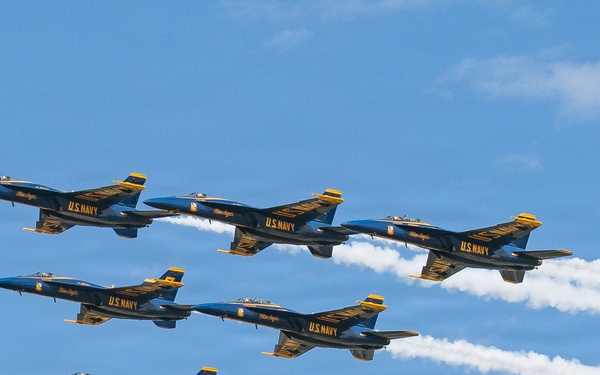Blue Angels rehearse ahead of Naval Air Station Patuxent River Air Show