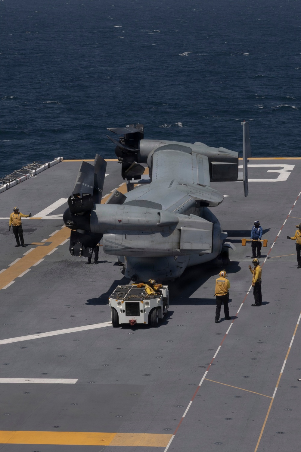 Kearsarge Conducts Flight Operations
