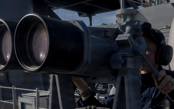 Kearsarge Conducts Daily Operations