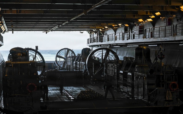 Midshipmen Prepare to Leave Kearsarge