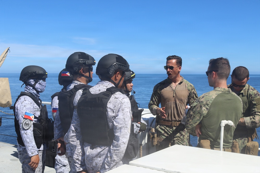 USCGC Emlen Tunnell (WPC 1145), Charles Moulthrope (WPC 1141) participate in MCA with Armed Forces Philippines