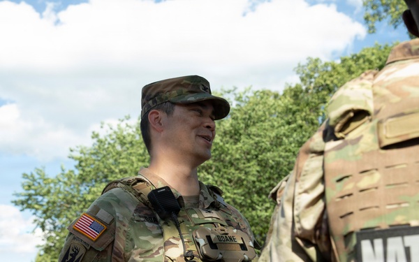 JTF-DC Leadership visits patrol teams