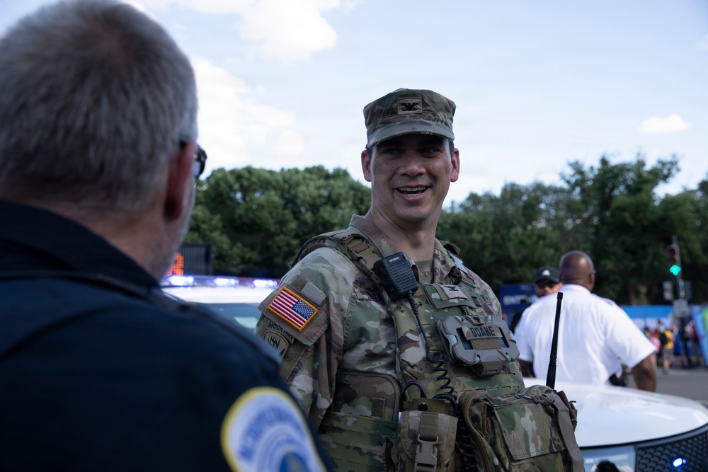 JTF-DC Leadership visits patrol teams