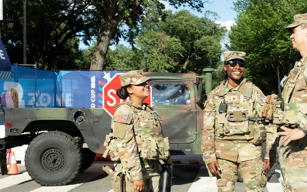 JTF-DC Leadership visits patrol teams