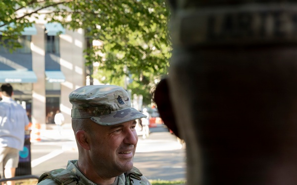 JTF-DC Leadership visits patrol teams