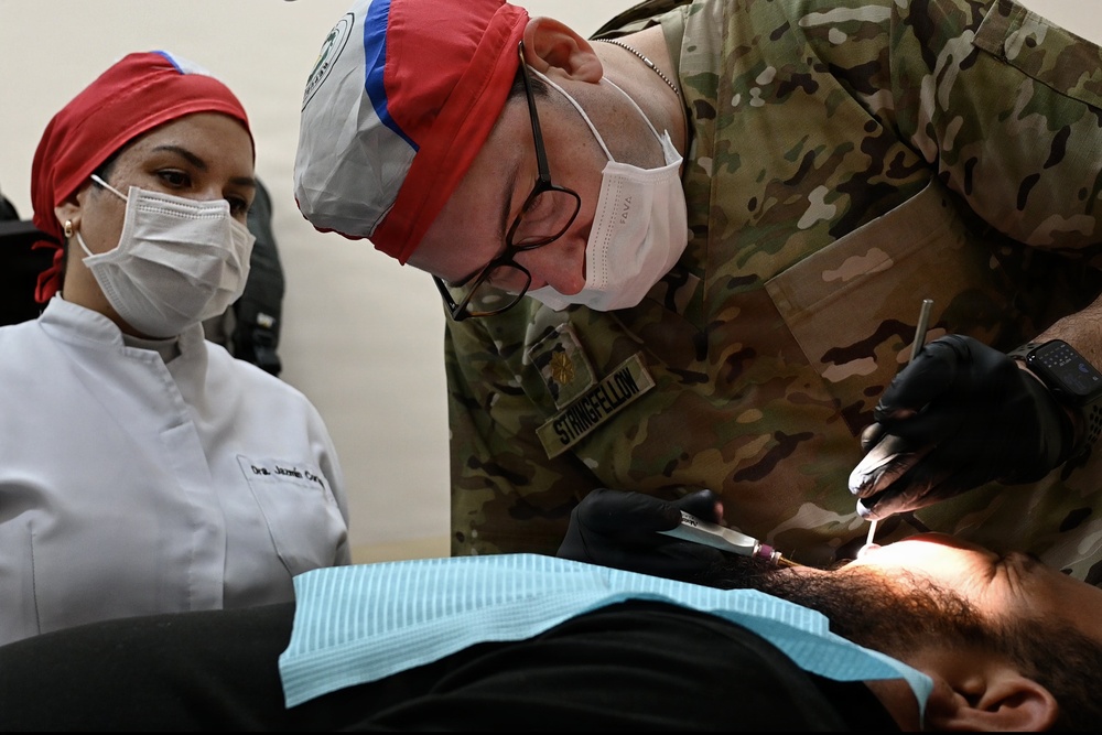 Guard members from six states bring medical expertise to Paraguay for exercise Amistad
