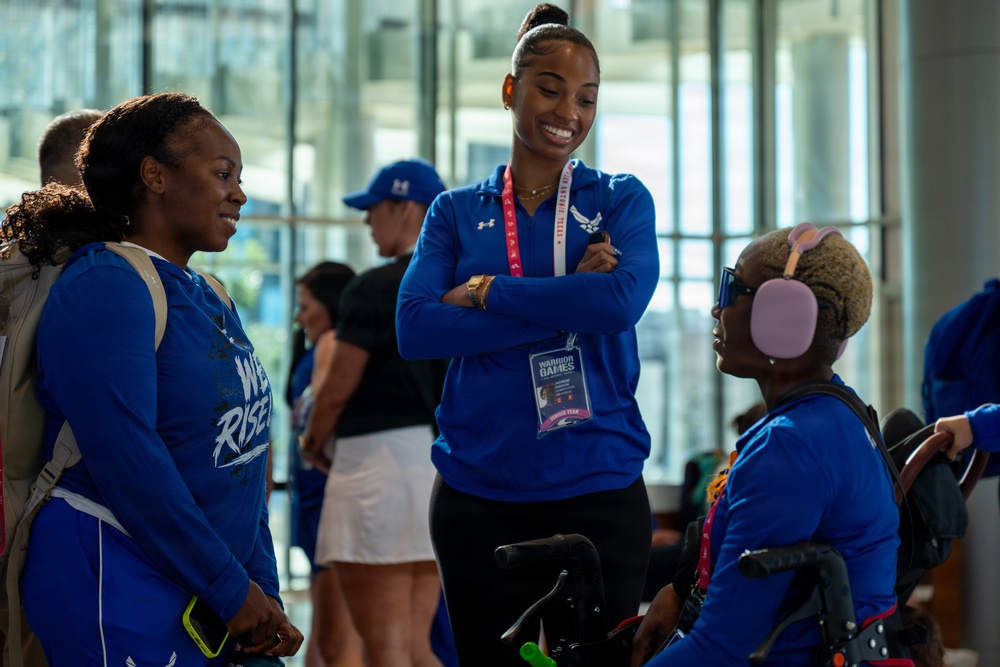 Air Force Warrior Games athletes compete in basketball