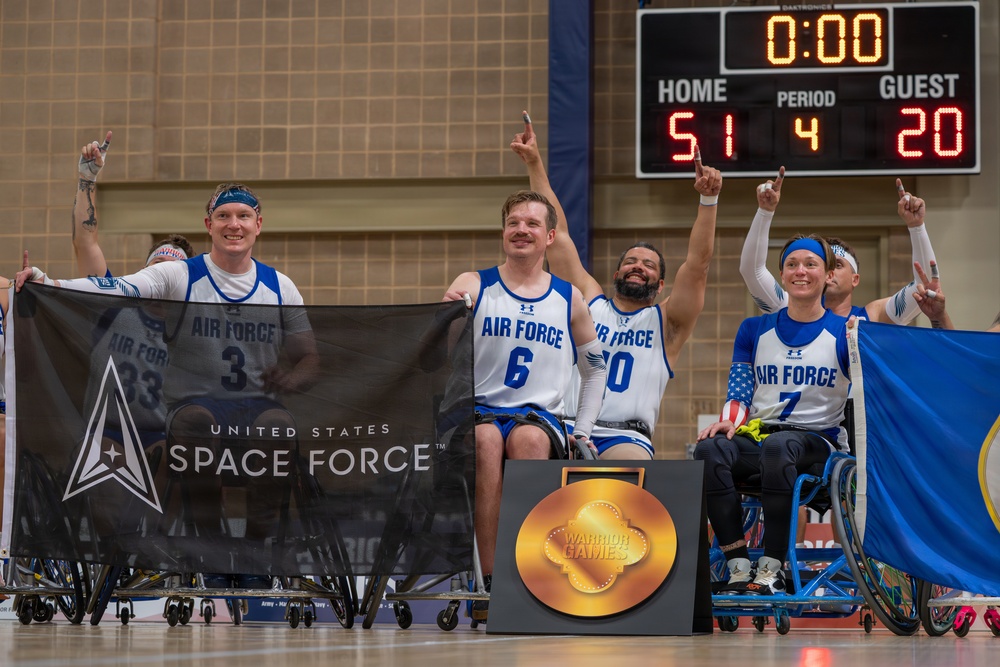 Air Force Warrior Games athletes compete in basketball