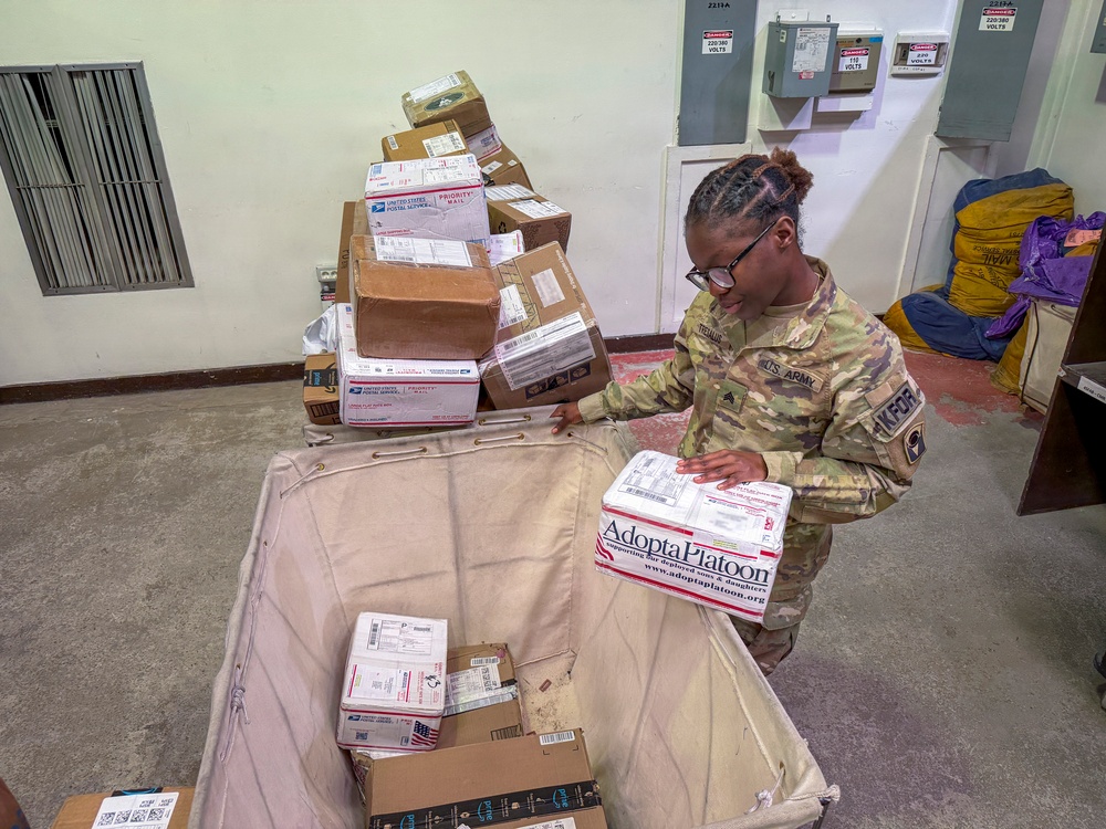 Postal Soldiers keep mail moving at Camp Bondsteel