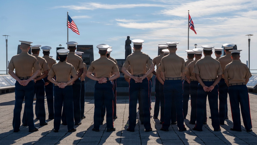 U.S. Marines Conduct Wreath-Laying Ceremony in Virginia Beach