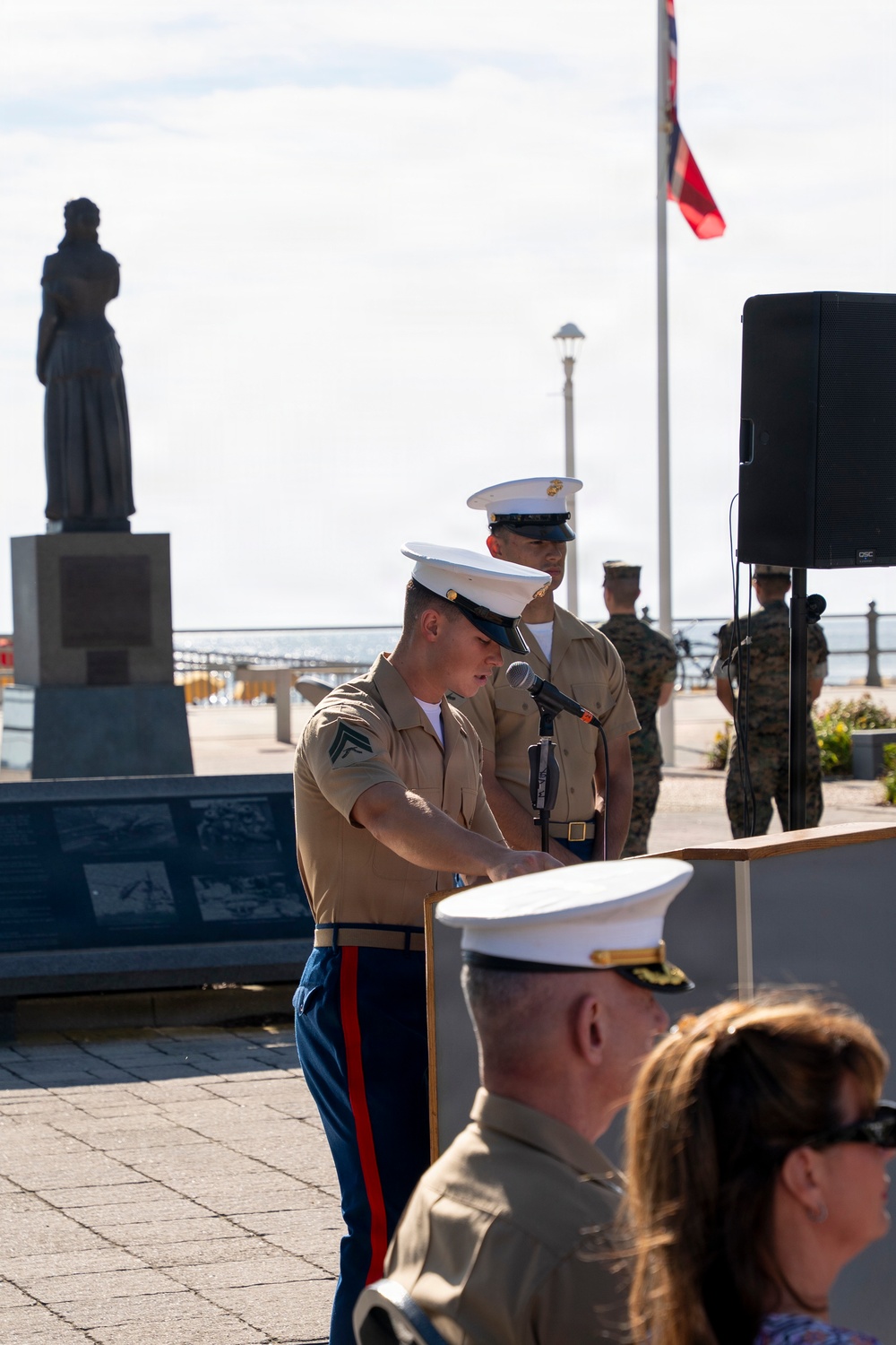 U.S. Marines Conduct Wreath-Laying Ceremony in Virginia Beach