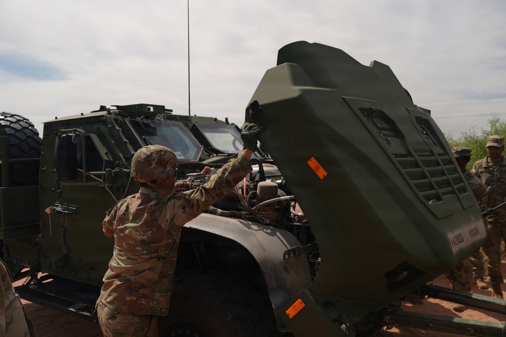 1st Armored Division Soldiers conduct JLTV recovery operations training