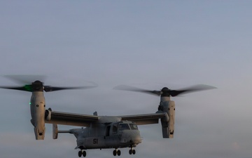 26th Marine Expeditionary Unit’s Type Commander’s Amphibious Training | HMH-461 and VMM-261conduct carrier qualifications aboard the USS Kearsarge
