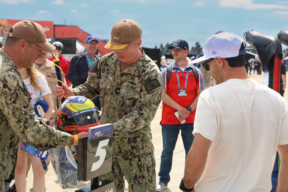 NASCAR driver Kyle Larson hosts tour for CSG 15 Sailors