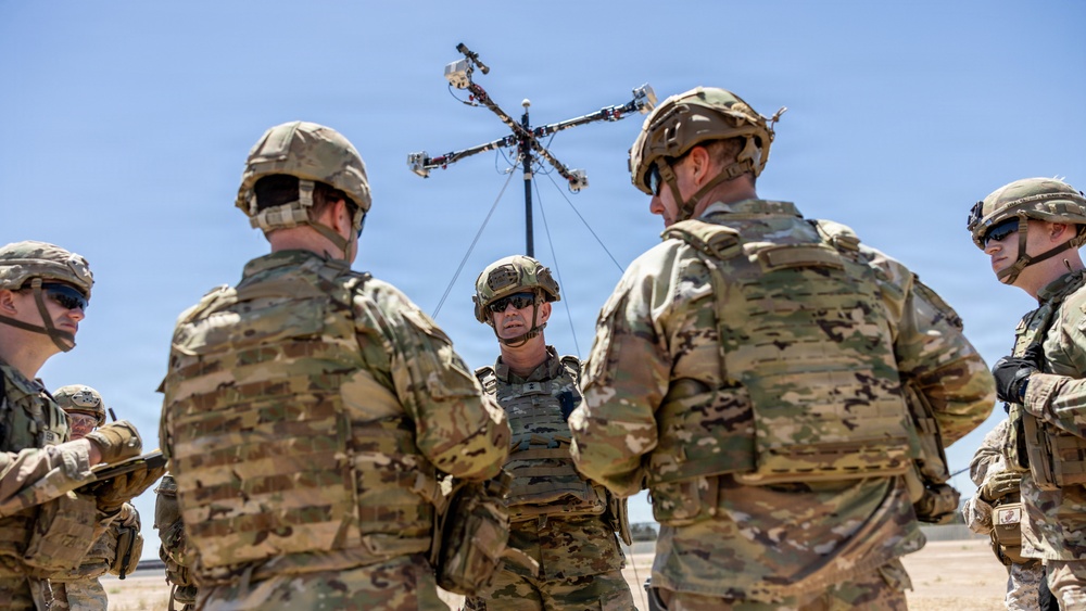 JTF-SB Command visits El Centro Sector