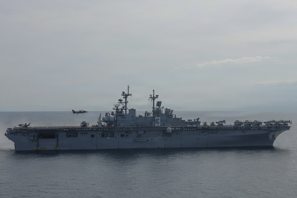 USS Kearsarge Conducts Flight Operations