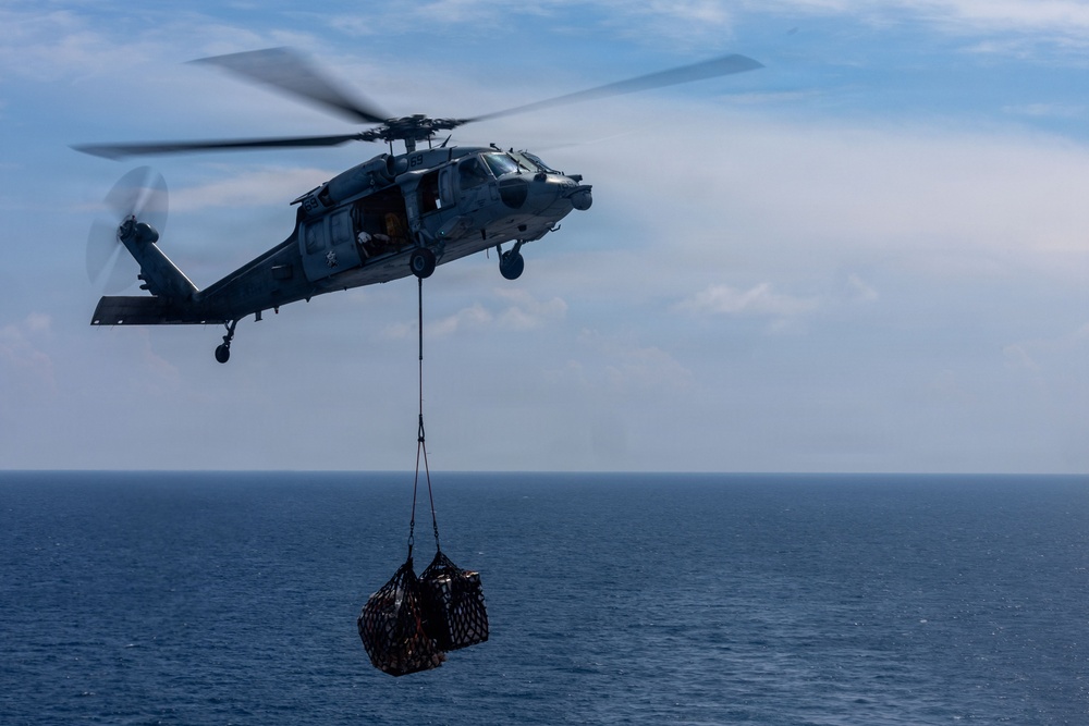 USS Boxer, USNS Alan Shepard, HSC 21 Conduct VERTREP