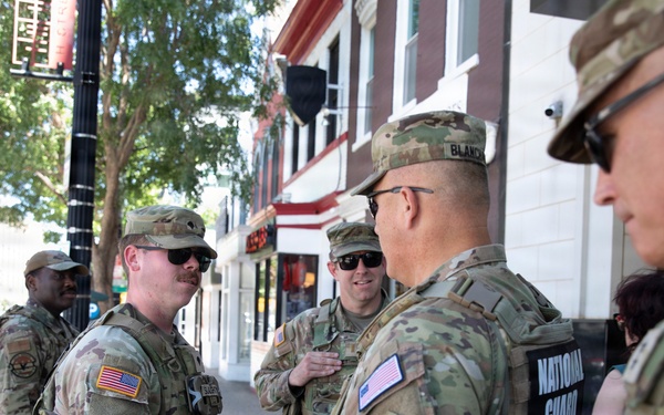 Senior leaders with NGB and DCNG visit JTF-DC patrol teams