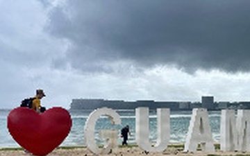 George Washington Sailors Participate in Guam Beach Clean Up
