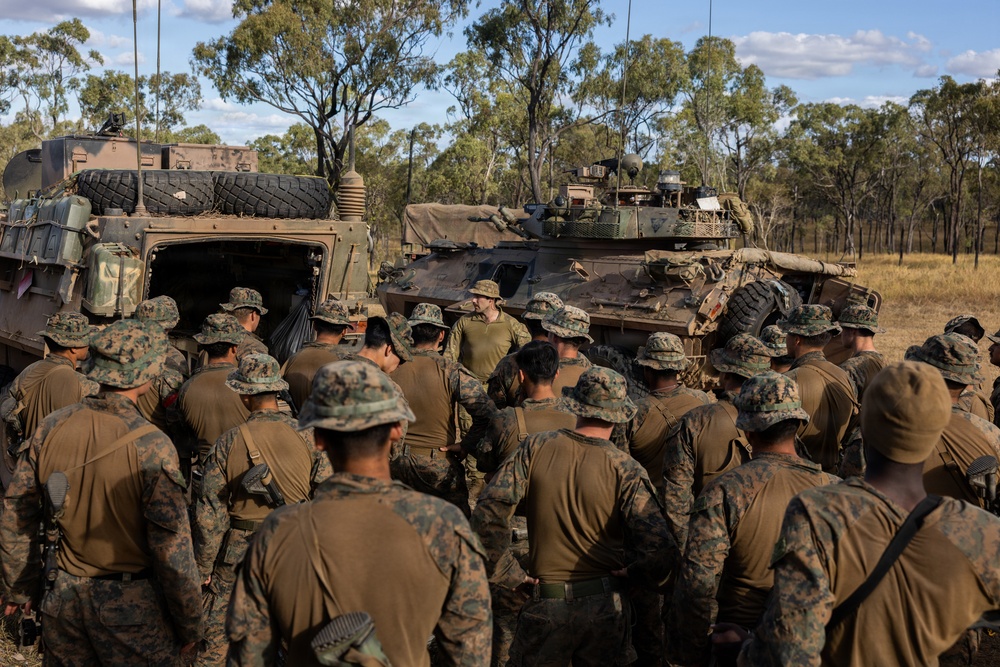 Southern Jackaroo 26: MRF-D Marines train on Australian light armored vehicle, receive field mess