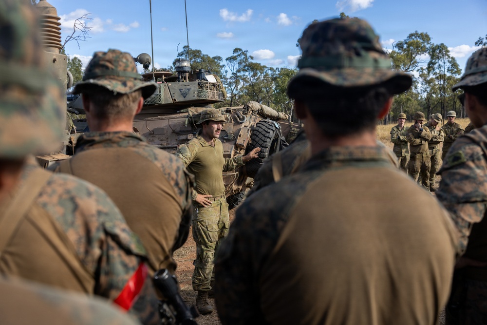 Southern Jackaroo 26: MRF-D Marines train on Australian light armored vehicle, receive field mess