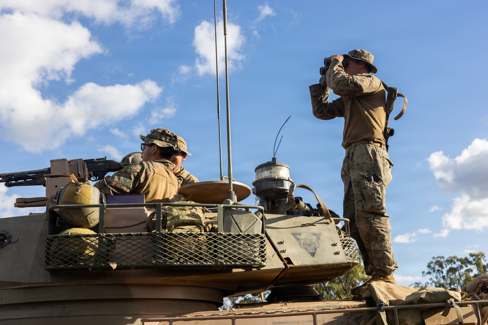 Southern Jackaroo 26: MRF-D Marines train on Australian light armored vehicle, receive field mess