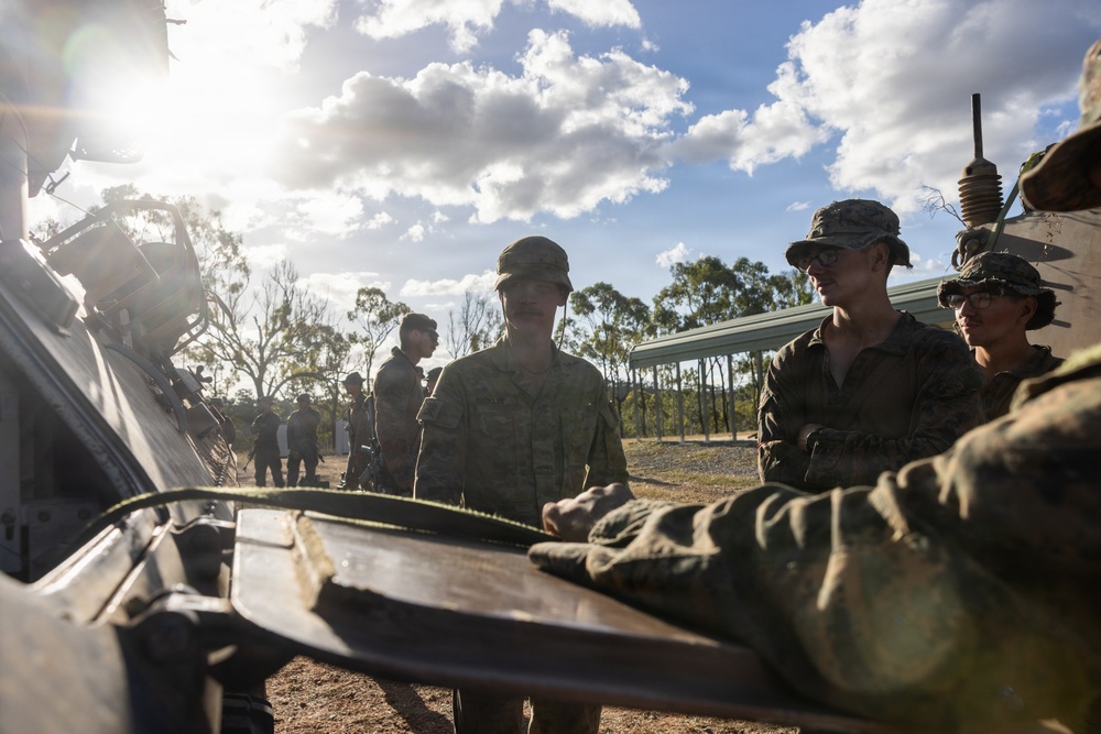Southern Jackaroo 26: MRF-D Marines train on Australian light armored vehicle, receive field mess