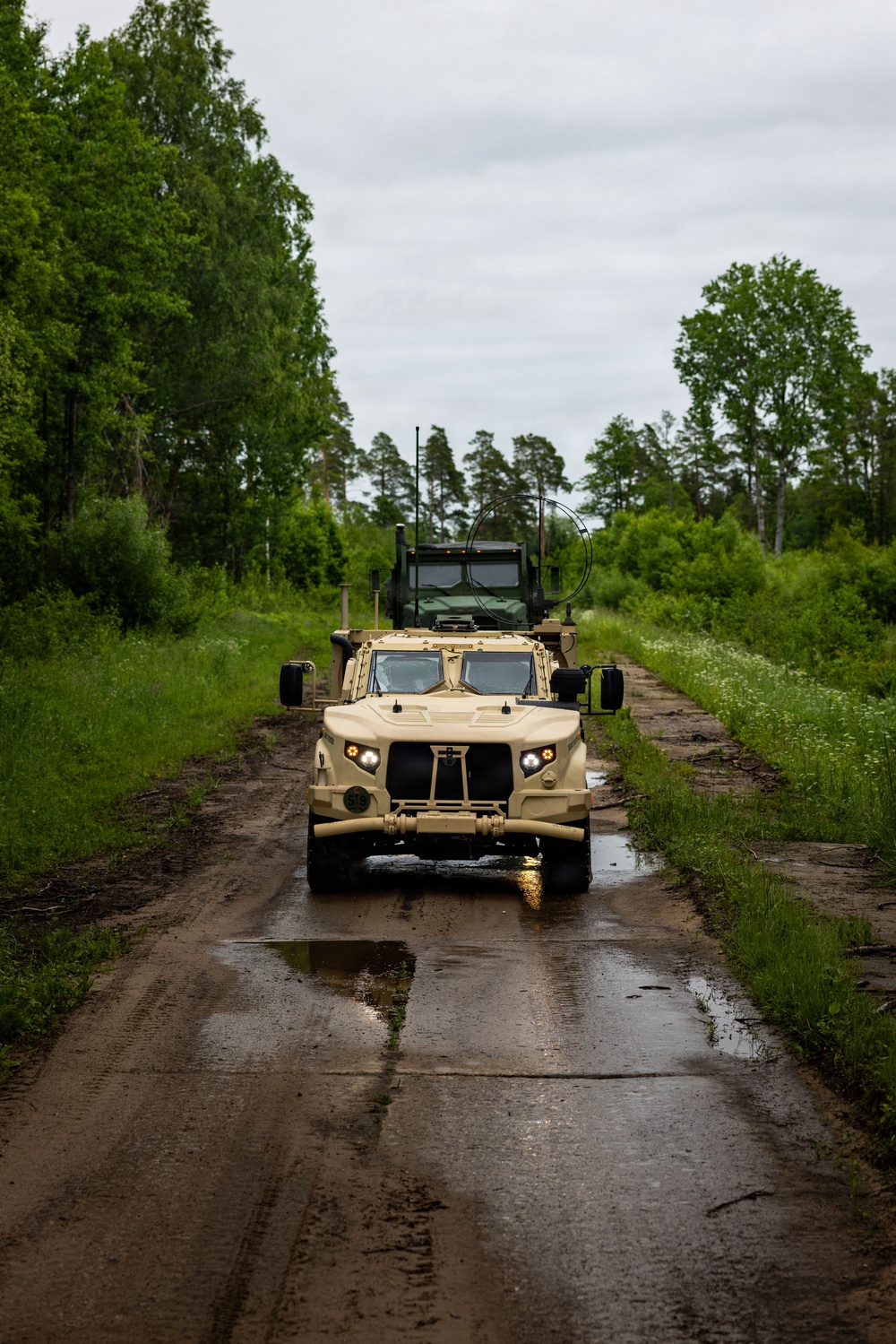 U.S. Marines conduct bilateral convoy training
