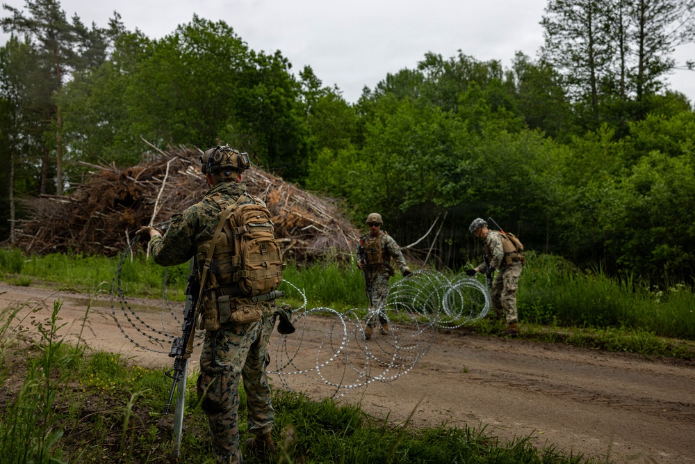 U.S. Marines conduct bilateral convoy training