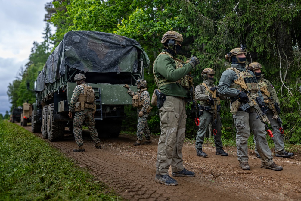 U.S. Marines conduct bilateral convoy training