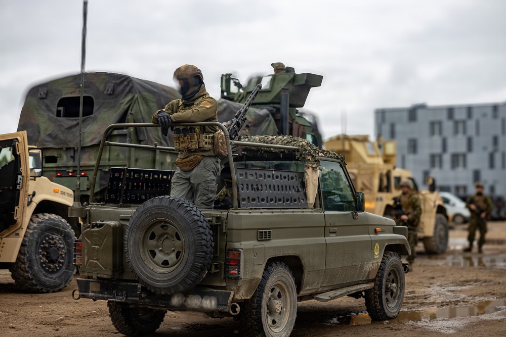 U.S. Marines conduct bilateral convoy training