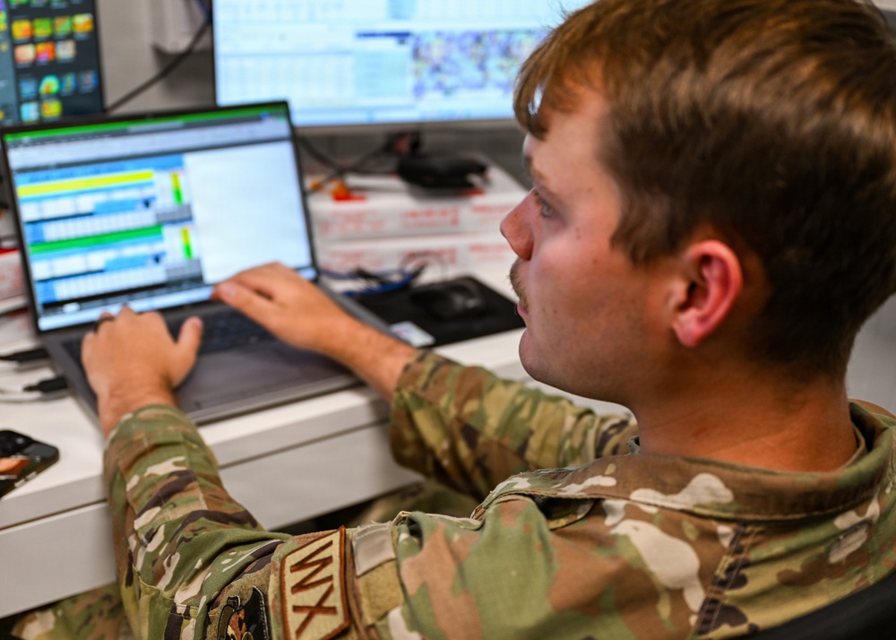 Weather watchers support U.S. Central Command