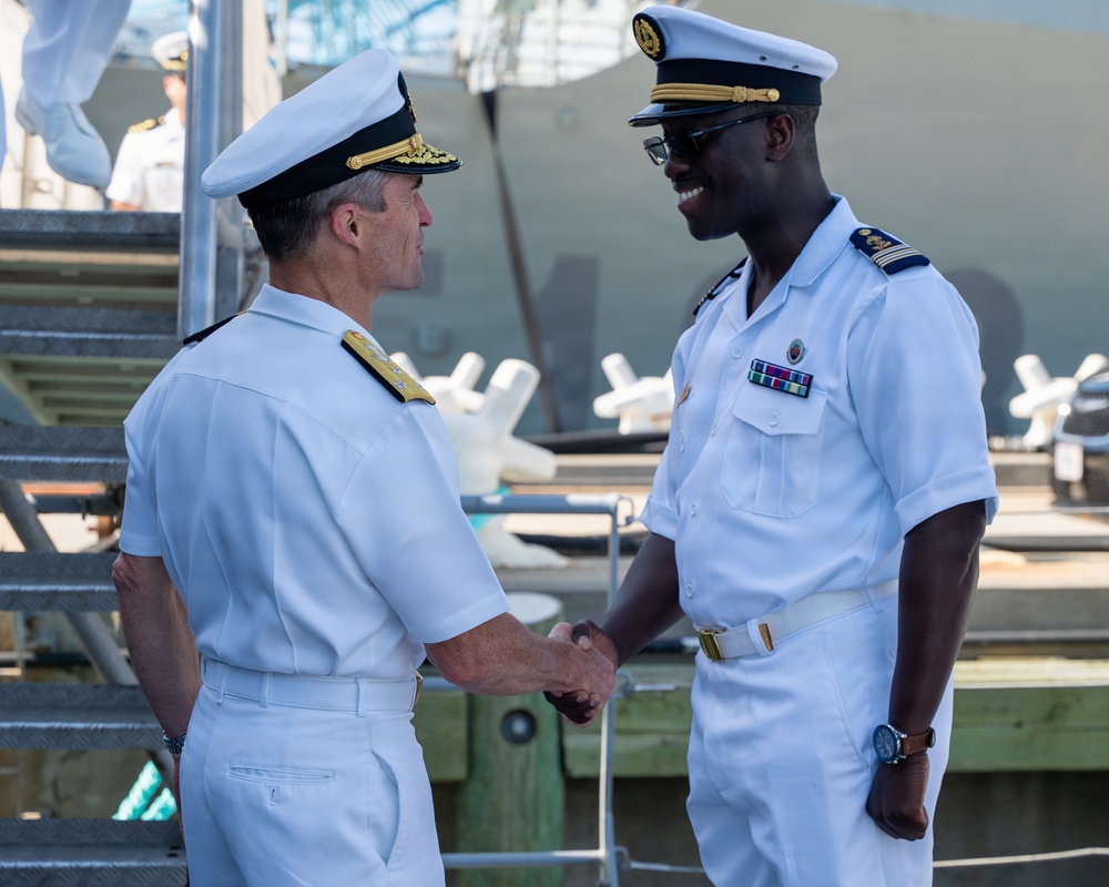 Vice Adm. Doug Perry Visits Senegalese navy ship Niani on Naval Station Norfolk