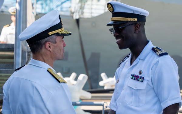 Vice Adm. Doug Perry Visits Senegalese navy ship Niani on Naval Station Norfolk