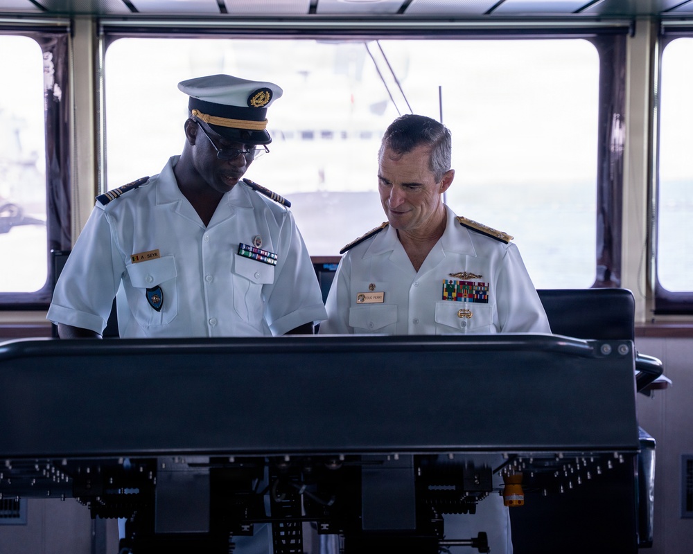 Vice Adm. Doug Perry Visits Senegalese navy ship Niani on Naval Station Norfolk