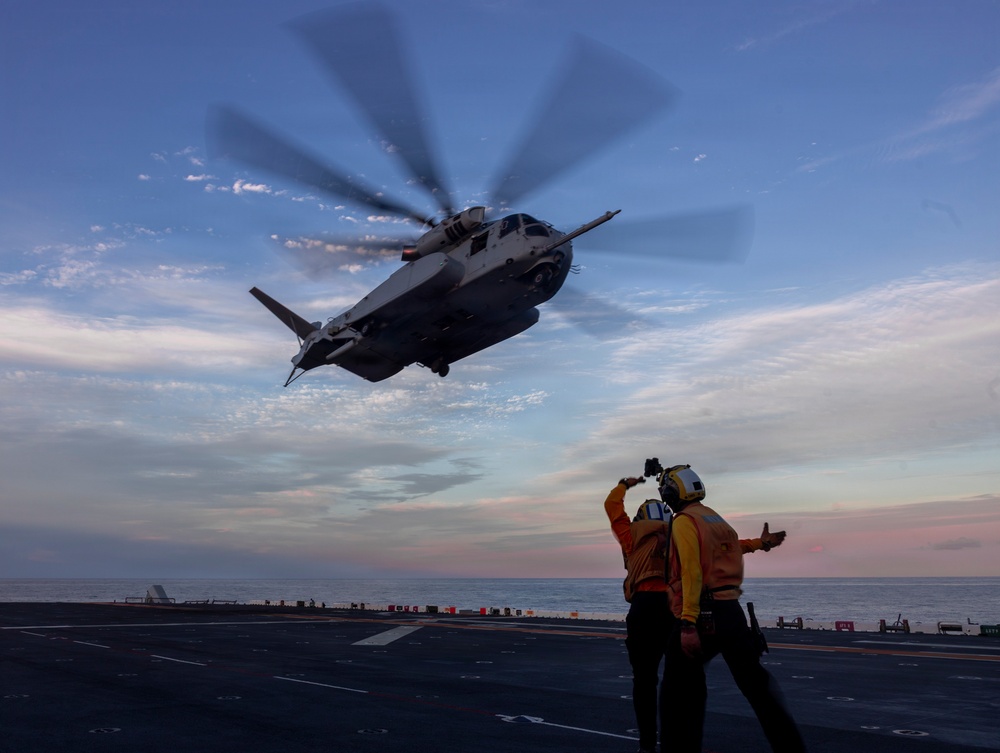 26th Marine Expeditionary Unit’s Type Commander’s Amphibious Training | HMH-461 and VMM-261 conduct night flight training operations aboard the USS Kearsarge