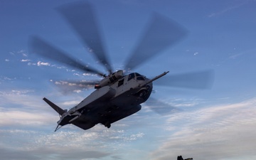 26th Marine Expeditionary Unit’s Type Commander’s Amphibious Training | HMH-461 and VMM-261 conduct night flight training operations aboard the USS Kearsarge