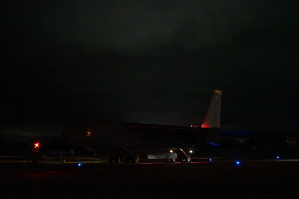 B-52H Stratofortress lands to support U.S. Central Command