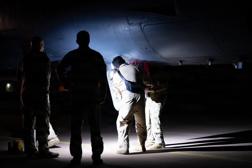 B-52H Stratofortress lands to support U.S. Central Command