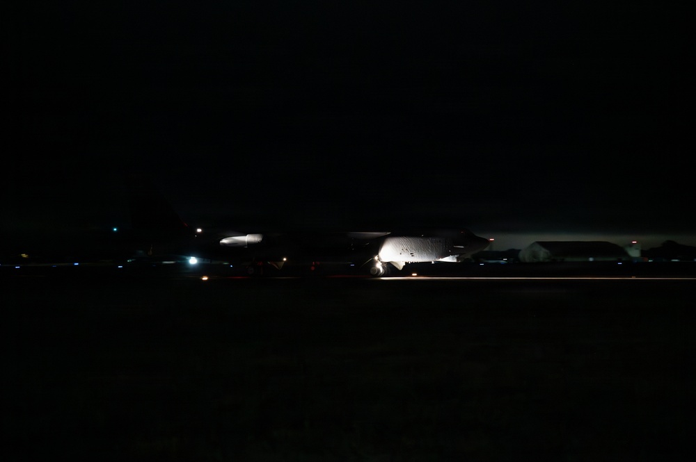 B-52H Stratofortress lands to support U.S. Central Command