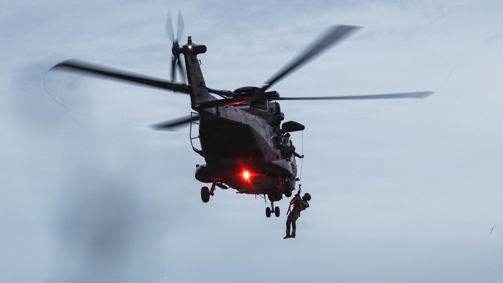 Fleet Exercise 250 | French sailors conduct helicopter training on MCB Camp Lejeune
