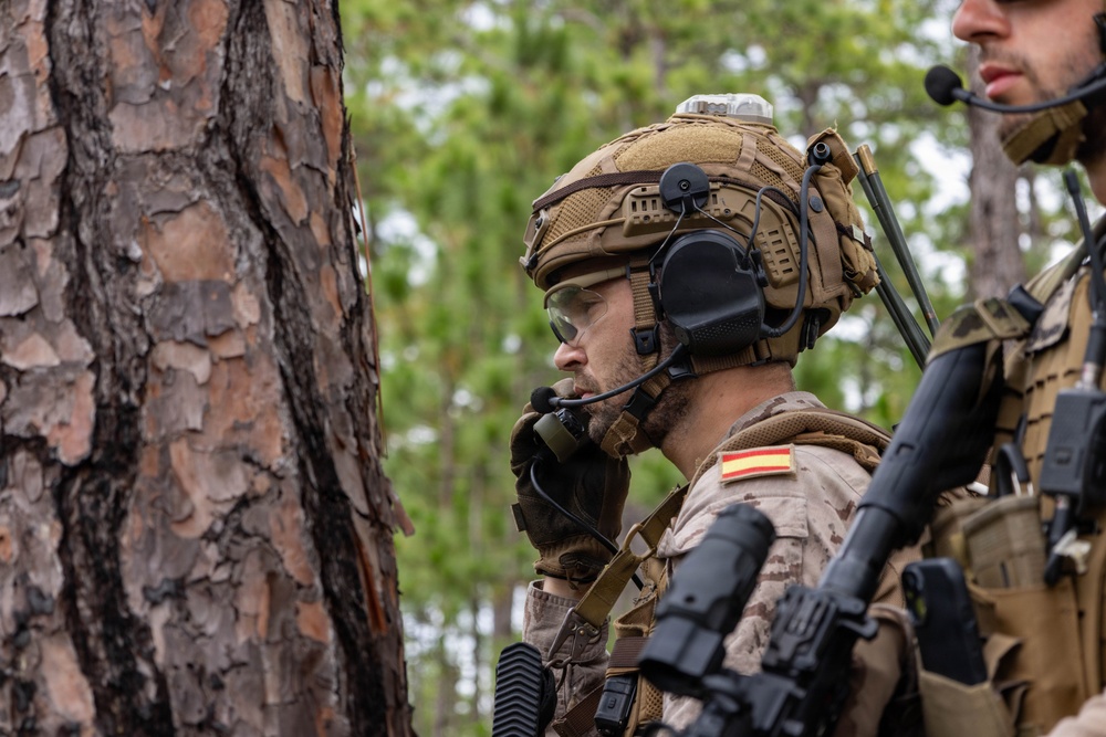 FLEETEX 250 | U.S. and Spanish Marines participate in company level live-fire range