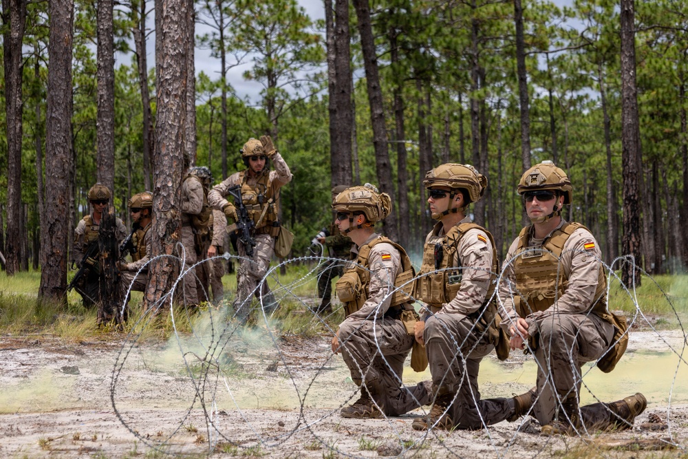 FLEETEX 250 | U.S. and Spanish Marines participate in company level live-fire range