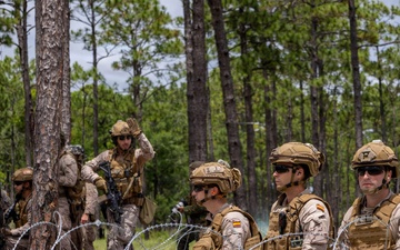FLEETEX 250 | U.S. and Spanish Marines participate in company level live-fire range