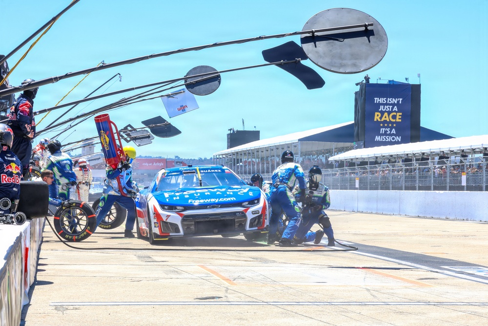 NASCAR Cup Series: Anduril 250 Race the Base
