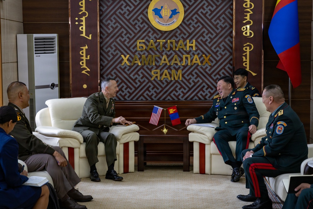 U.S. Pacific Command Deputy Commander Visits Mongolia, Reaffirms Strategic ‘Third Neighbor’ Partnership