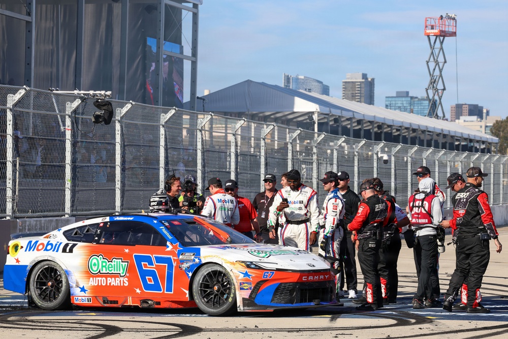 NASCAR Cup Series: Anduril 250 Race the Base